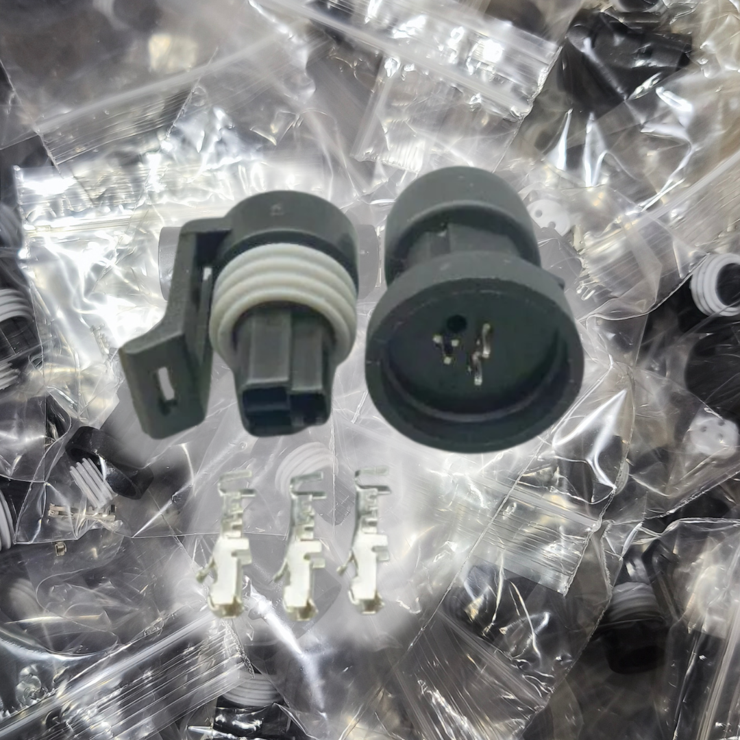 Pack of 10 1.5mm 3 pin waterproof automotive oil Fuel Pressure Sensor Connector plug 12110192 12065287 12078090