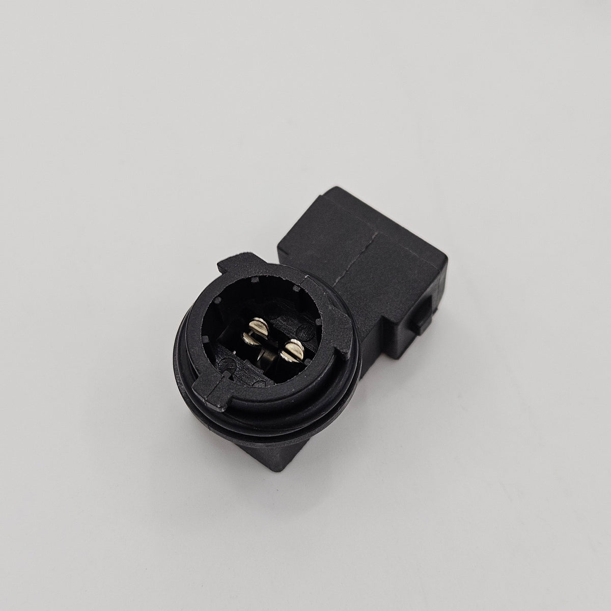 2 Pin Auto Connectors Light headlight Lamp Holder Wire harness Plug 15327869 357972752 701953123 For Auman gtl VW Polo – image 29 of 31