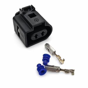 2 Pin Auto Windshield Washer Fluid Pump connector Electromagnetic valve oil cooling valve plug 8P0973722 8P0 973 722