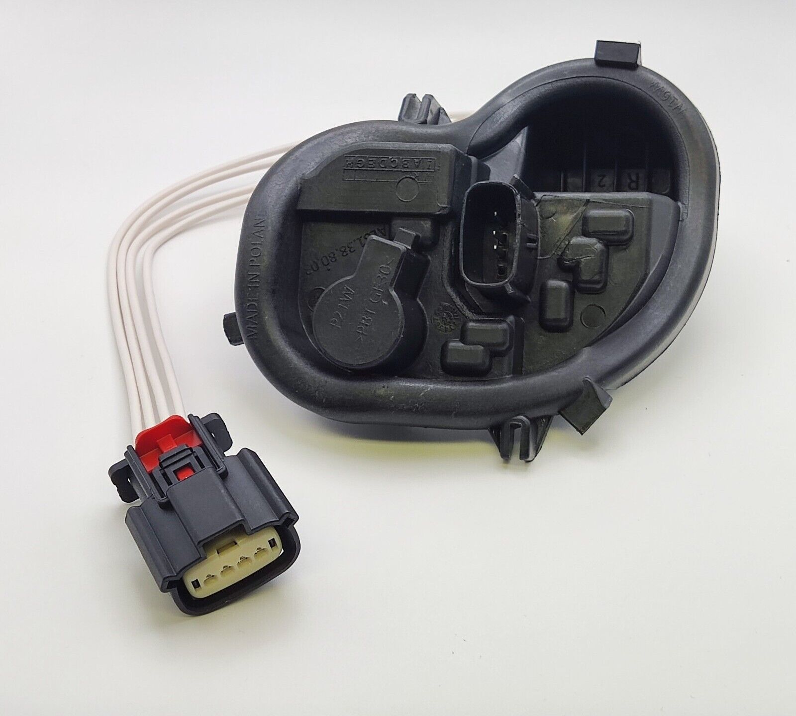 Vauxhall Astra K 39001578 - Drivers Side Rear Tail Light Lamp Bulb Holder & Repair Connector Plug (Right / Offside)