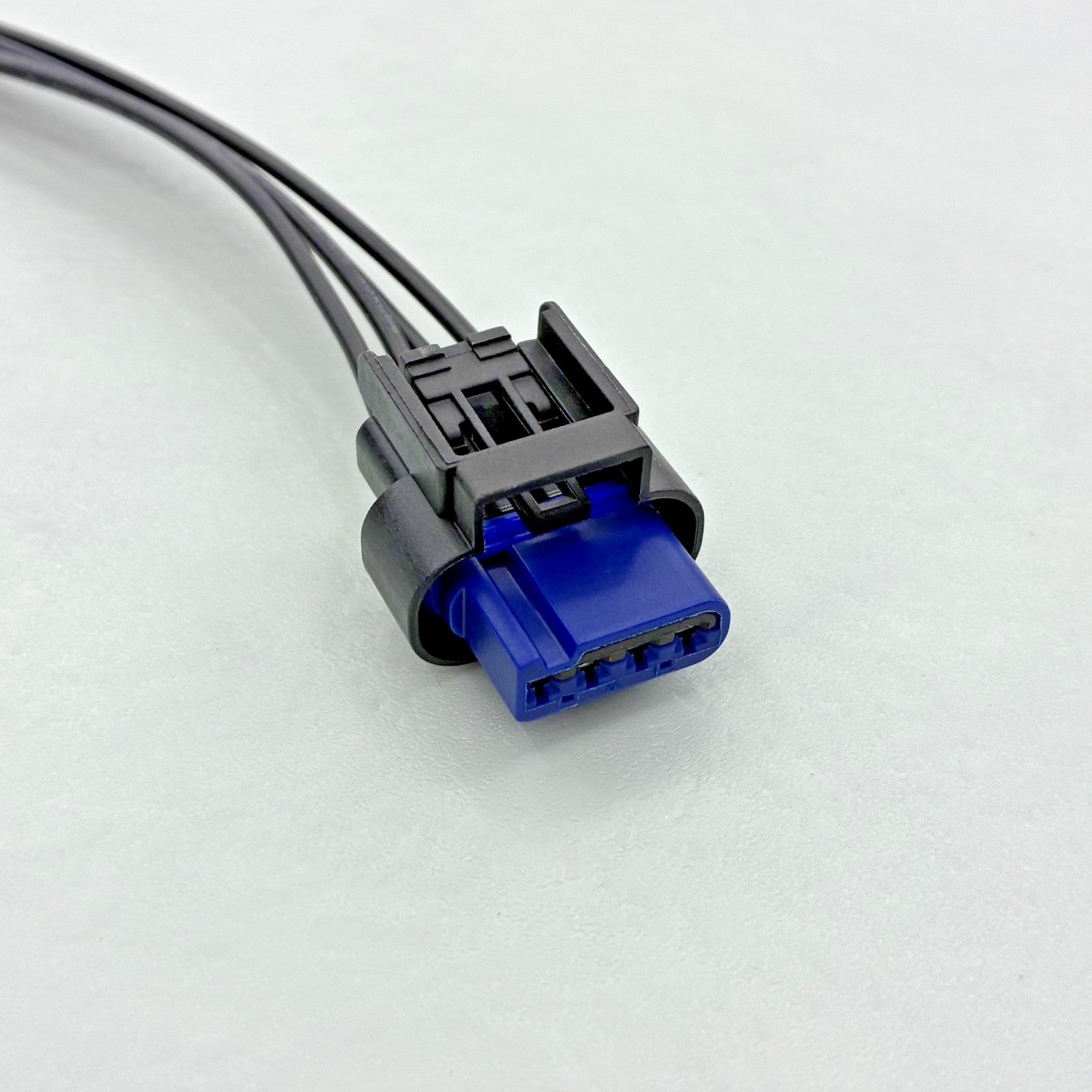 4 Pin Connector Plug Prewired CU2Z-14S411-AYA WPT-1309